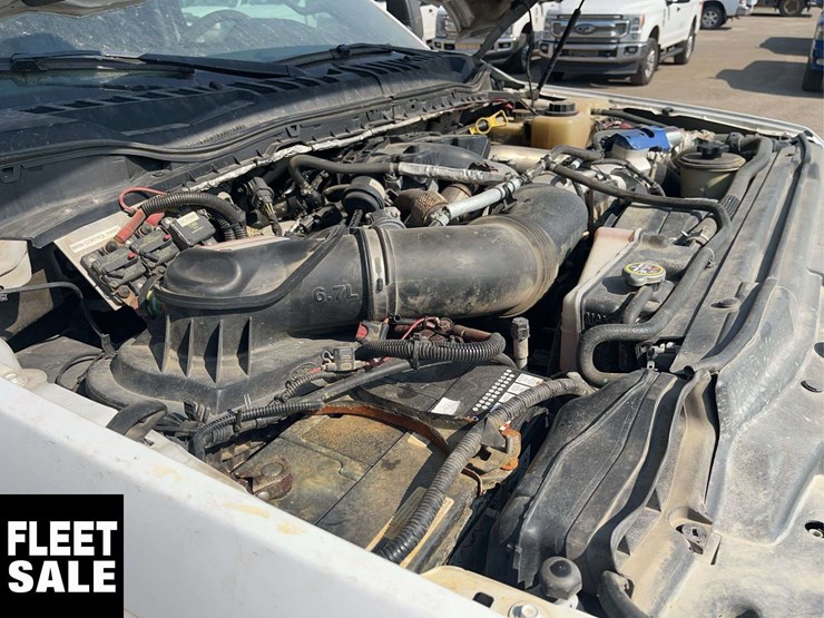 2017-ford-f550-image-21