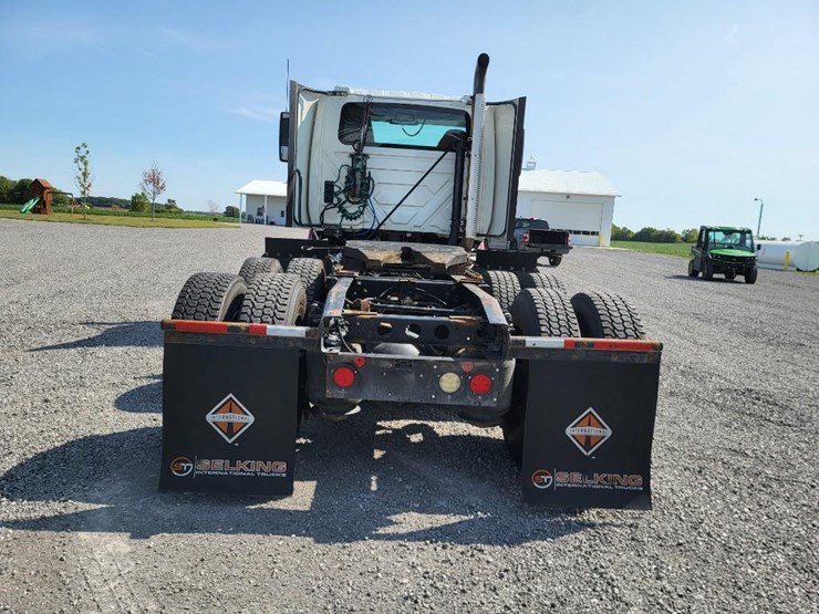 2016-international-prostar-image-4