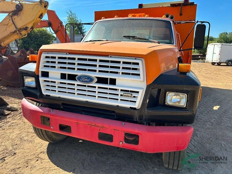 1991-ford-f700-image-5