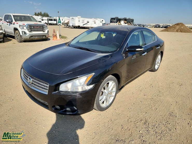 2010-nissan-maxima-3.5-s-4dr-sedan-image-1