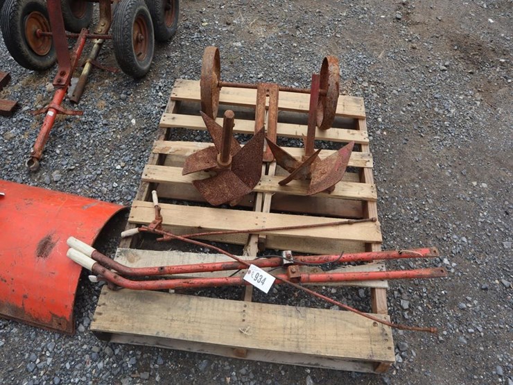 gravely-accesories-image-1