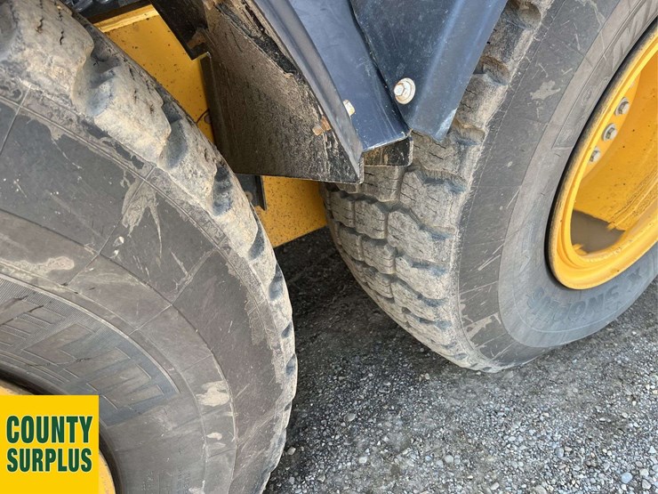 2019-deere-872gp-image-18