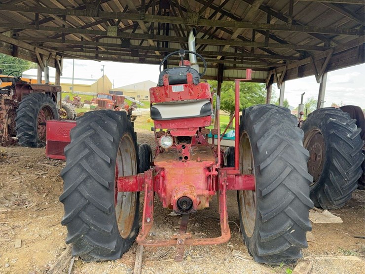 farmall-560-image-5