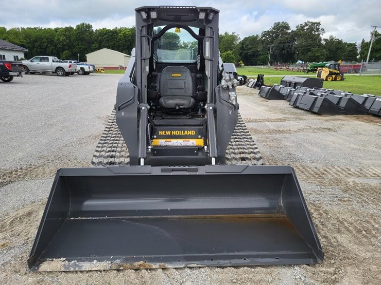 2024-new-holland-c345-image-8