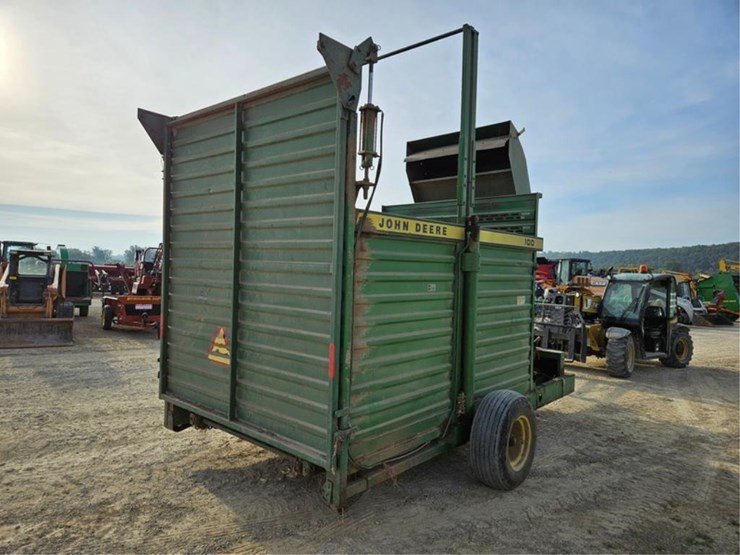 john-deere-100-image-5