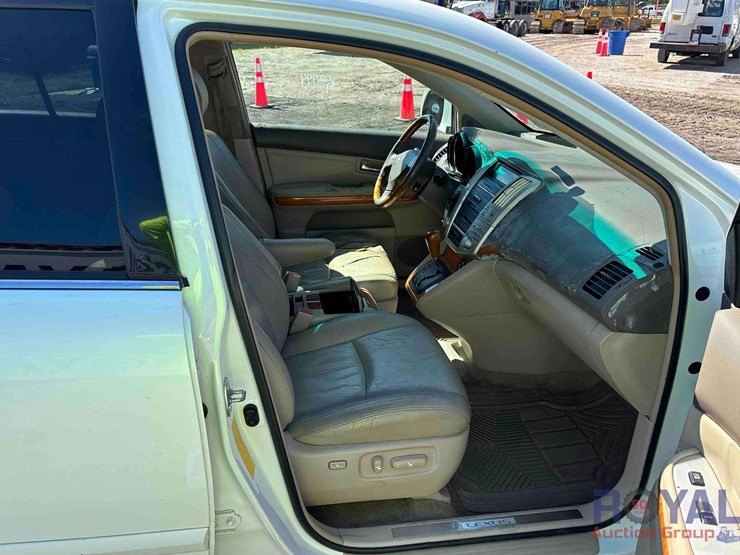 2009-lexus-rx350-image-25