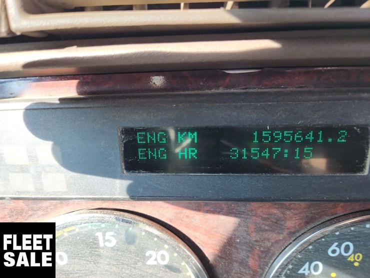 2003-freightliner-coronado-132-image-10
