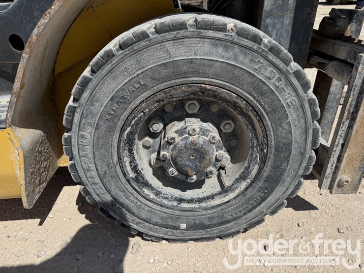 2018-komatsu-fg25t-16-image-14