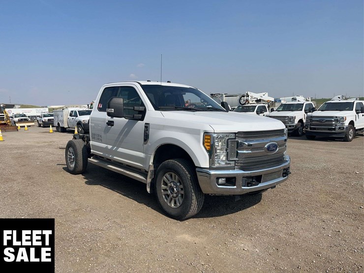 2017-ford-f350-image-4