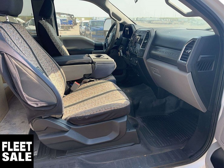 2017-ford-f550-image-15
