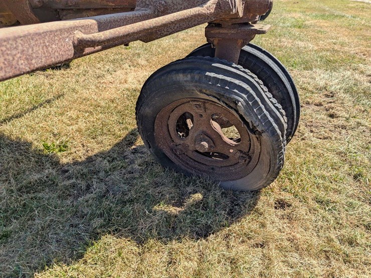 farmall-b-image-9