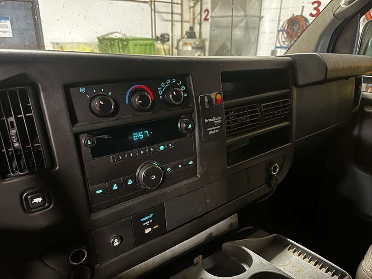 gm/chevy-van-miles---184178-image-16