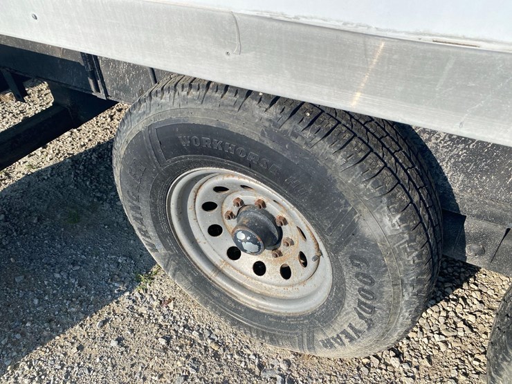 portable-wash-house-trailer-image-29