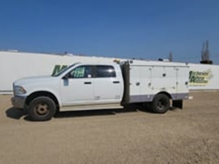 2014-ram-3500-slt-image-5