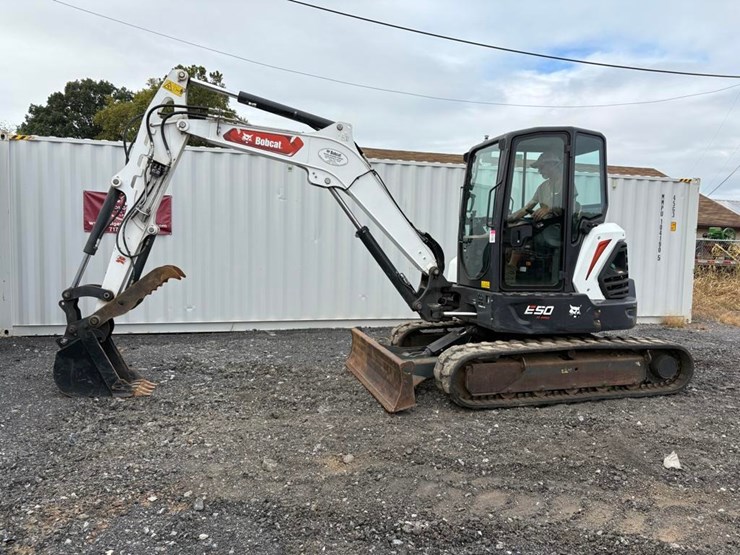 2022-bobcat-e50-image-3