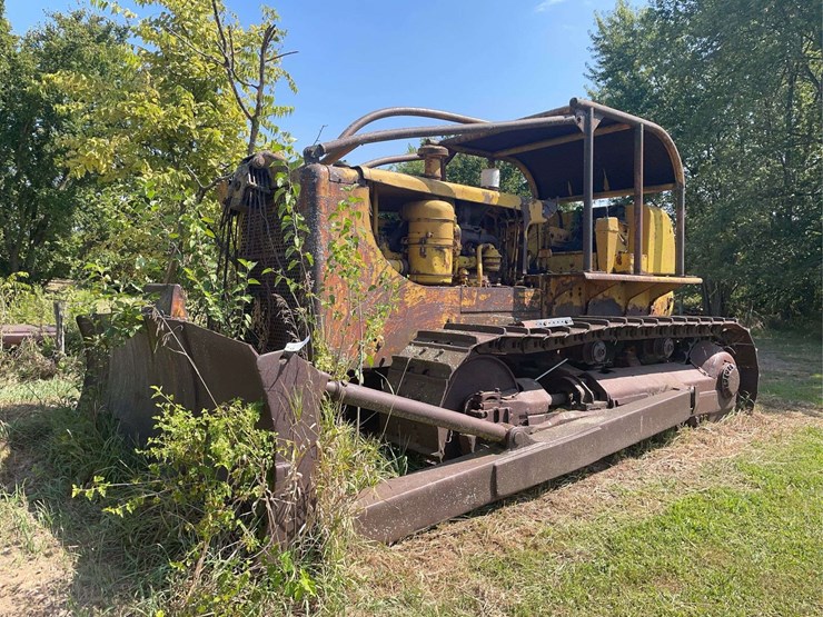 caterpillar-d8-image-1