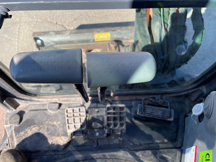 2019-hitachi-zx35u-image-36