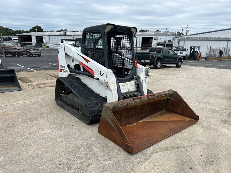 2019-bobcat-t630-image-1