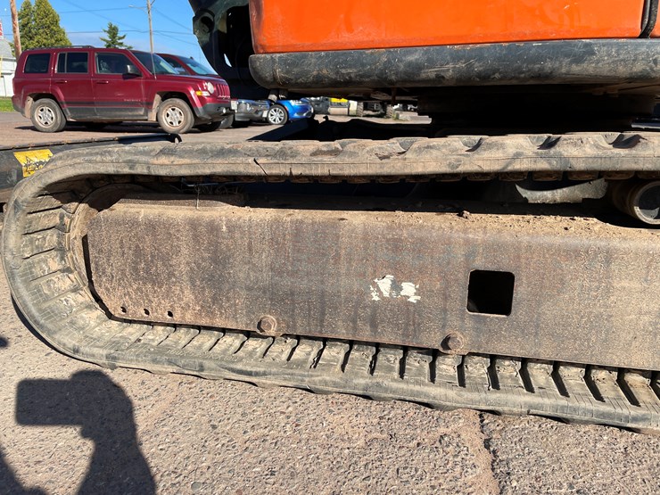 2019-hitachi-zx35u-image-18