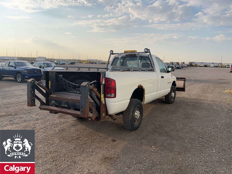 2005-dodge-ram-2500-image-3