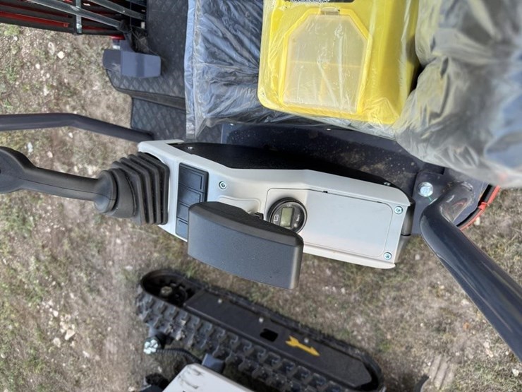 cf-industries-mx15rx,-mini-excavator,-gas-engine,-image-7