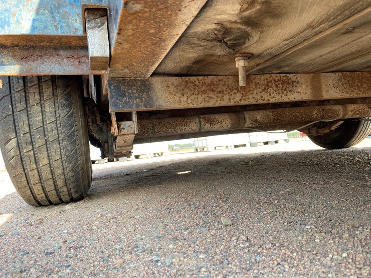 #3024-•-1995-15'-tandem-axle-trailer-(has-wi-title)(mosinee,-wi)-image-29