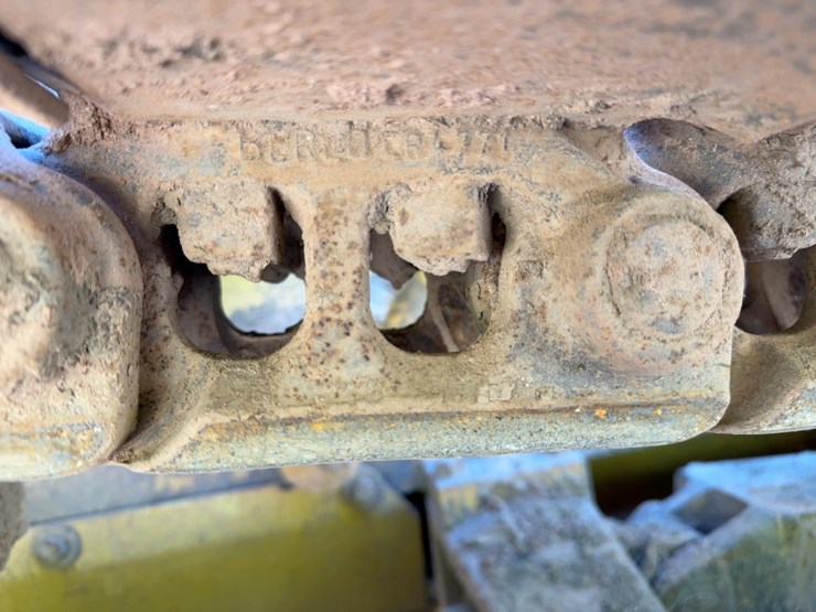 1996-caterpillar-d3c-xl-image-18