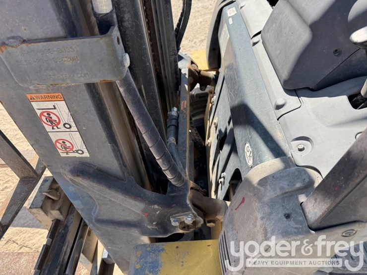 2018-komatsu-fg25t-16-image-11