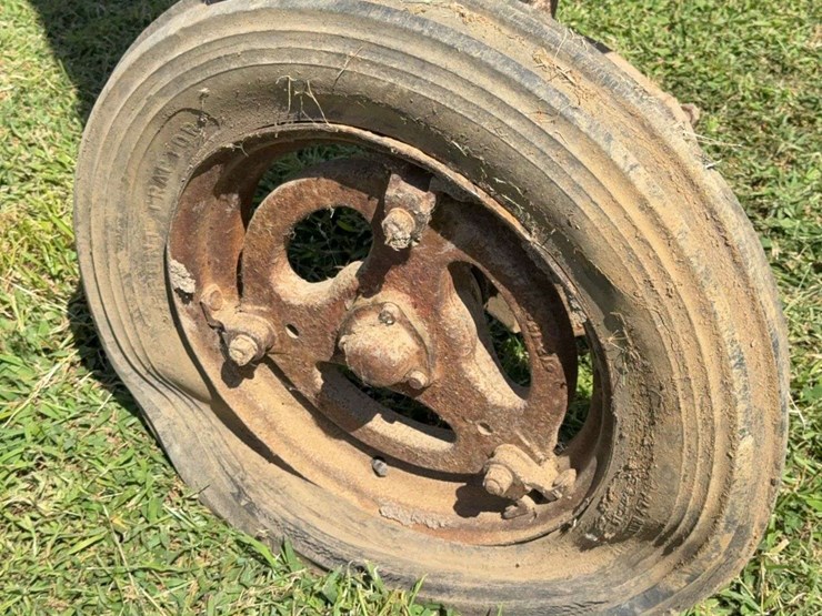 farmall-c-image-13