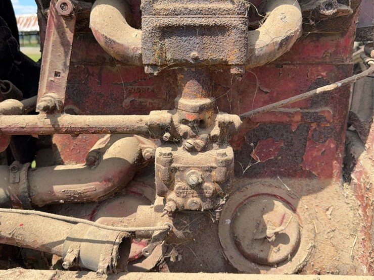 farmall-f-20-image-60