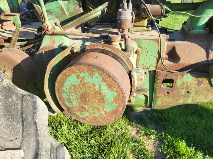 john-deere-630-image-30
