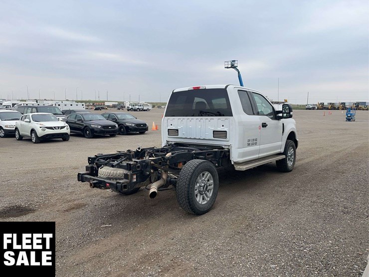 2019-ford-f350-image-3
