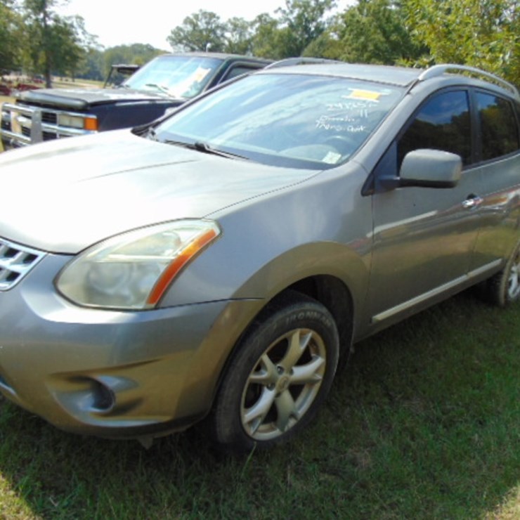 2011 NISSAN ROGUE