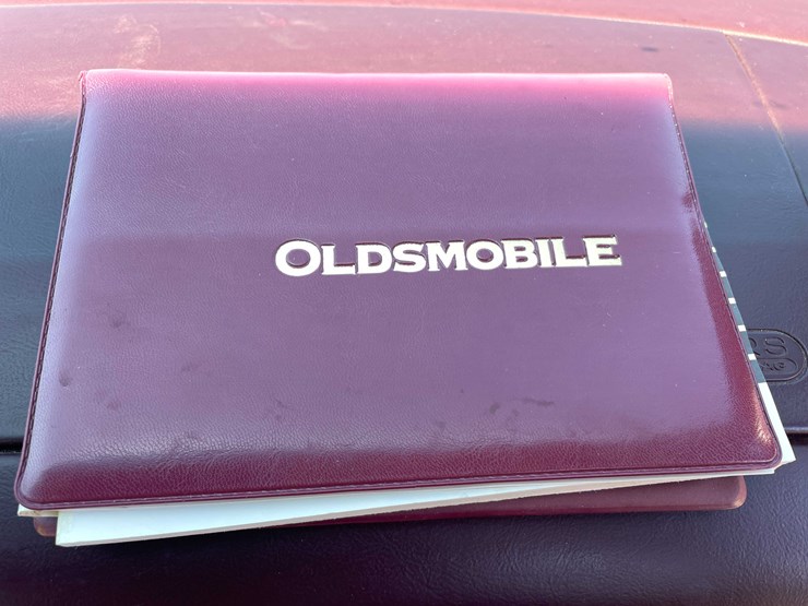 #3290-•-1994-oldsmobile-eighty-eight-(has-wi-title)-(kingston,-wi)-image-47