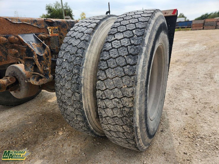 2009-kenworth-t370-image-14