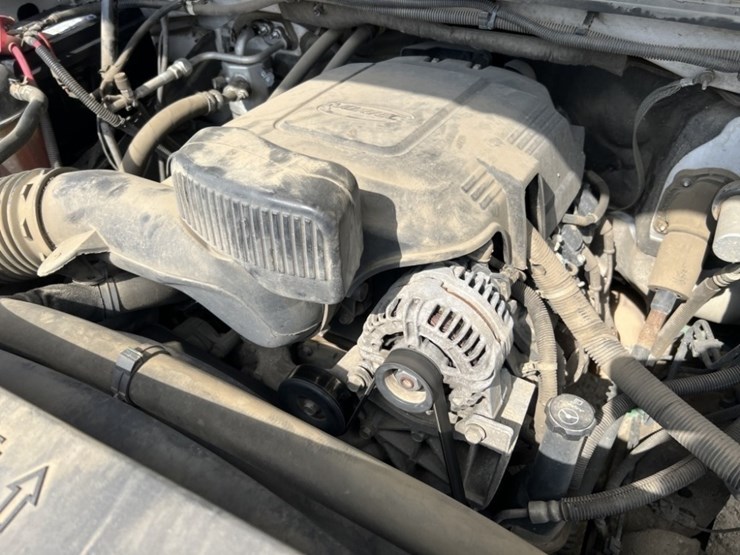 2011-gmc-sierra-2500-image-13