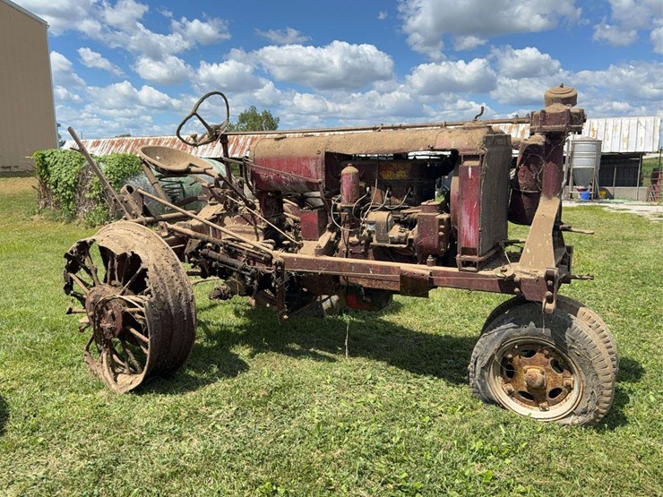farmall-f-20-image-1