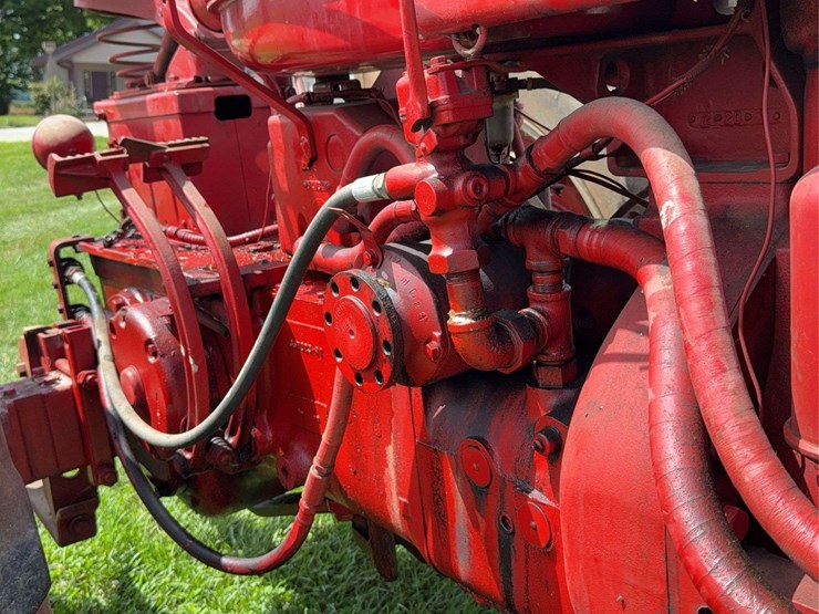 farmall-super-m-image-78