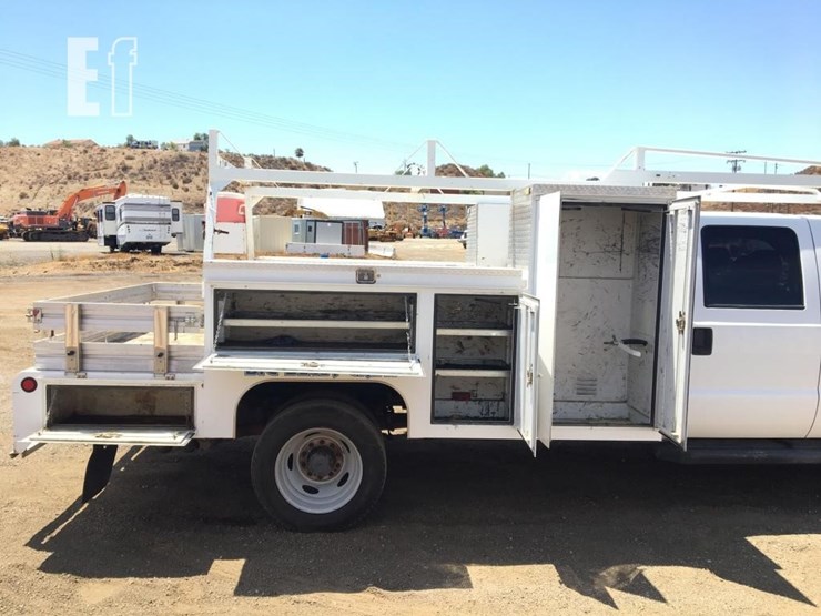 2016-ford-f550-image-13
