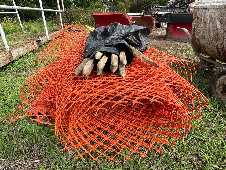 #1318-•-pallet-of-fencing-image-3