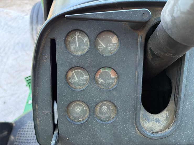 john-deere-4430-image-21