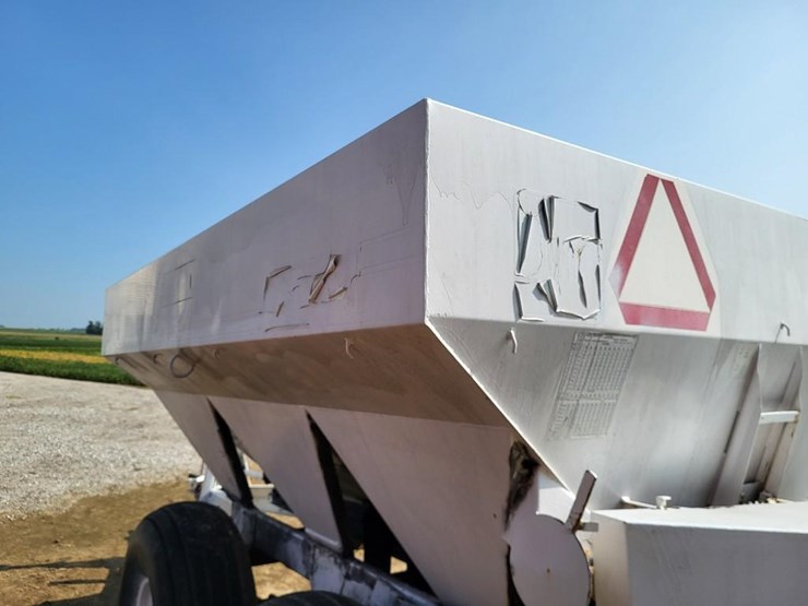 wilmar-6-ton-tandem-axle-lime/fertilizer-spreader-image-19