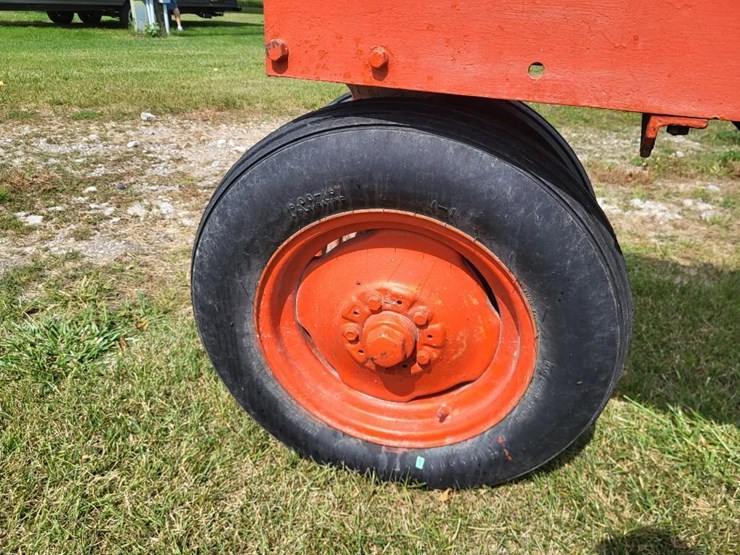 allis-chalmers-wd-tractor-image-10