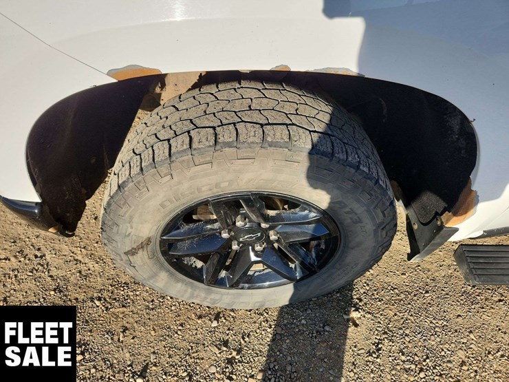 2020-chevrolet-silverado-1500-image-24