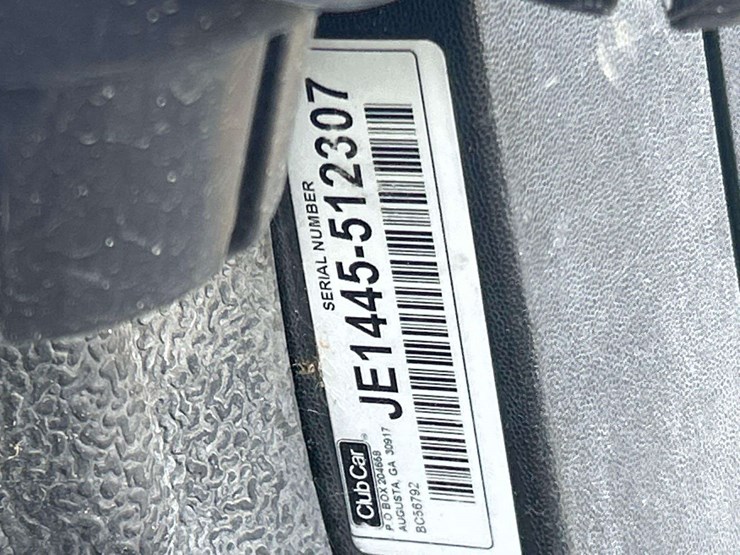 2014-club-car-electric-utility-cart-image-5