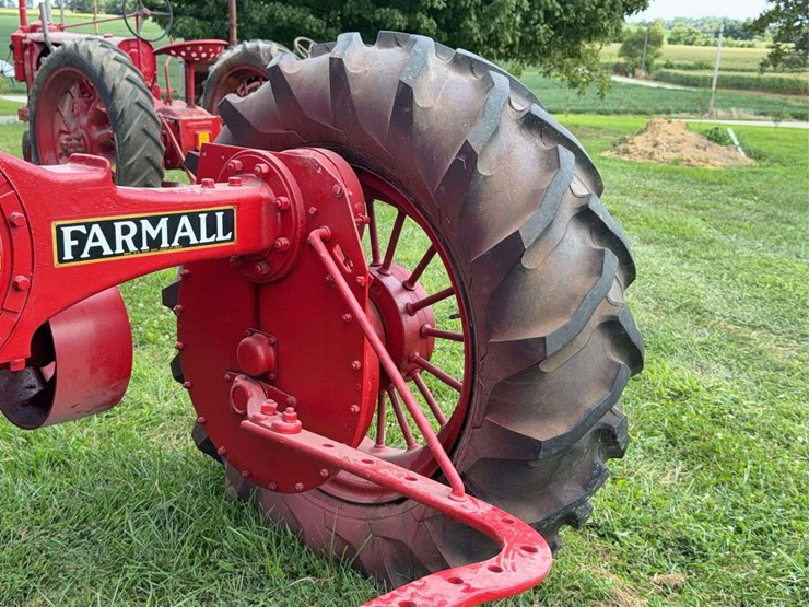 farmall-f-20-image-37