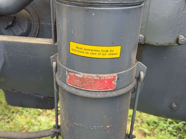 mccormick-deering-w-30-image-59