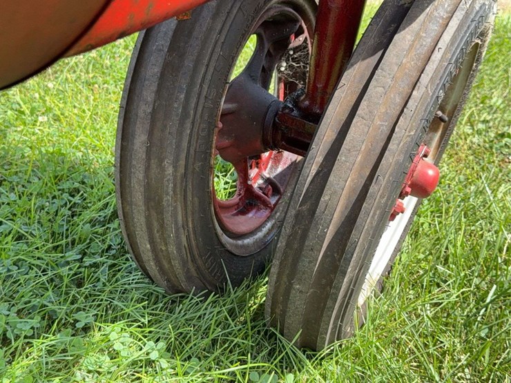 farmall-b-image-16