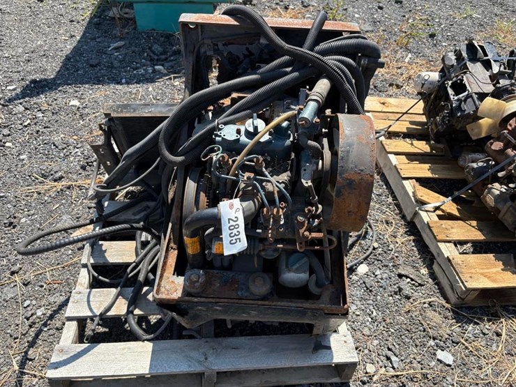 kubota-z482-2-cylinder-diesel-engine-image-6