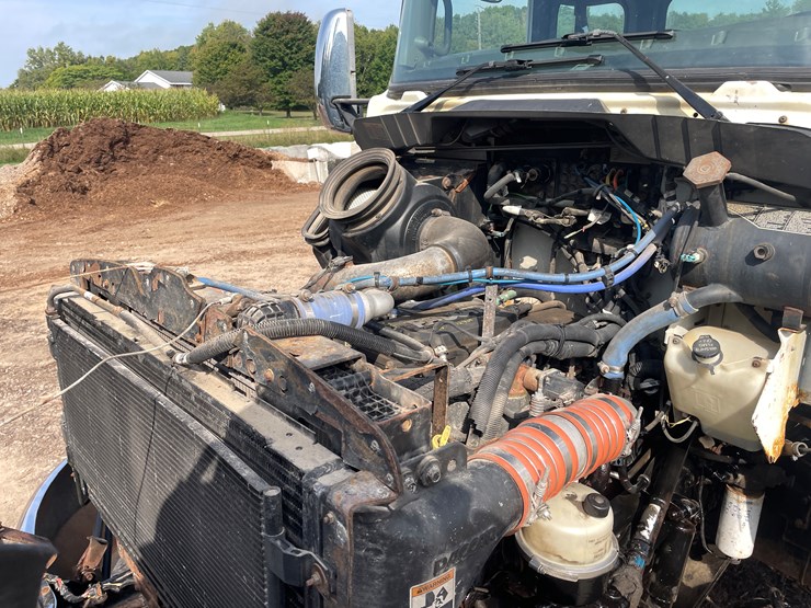 2013-kenworth-t370-image-81